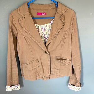 Cute tan jacket